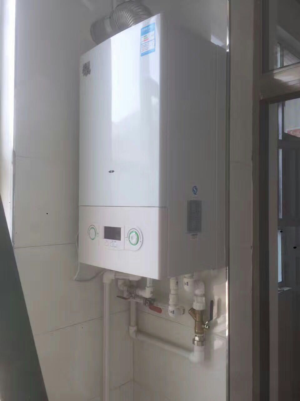 冷凝低氮壁掛爐的水壓高會怎么樣？